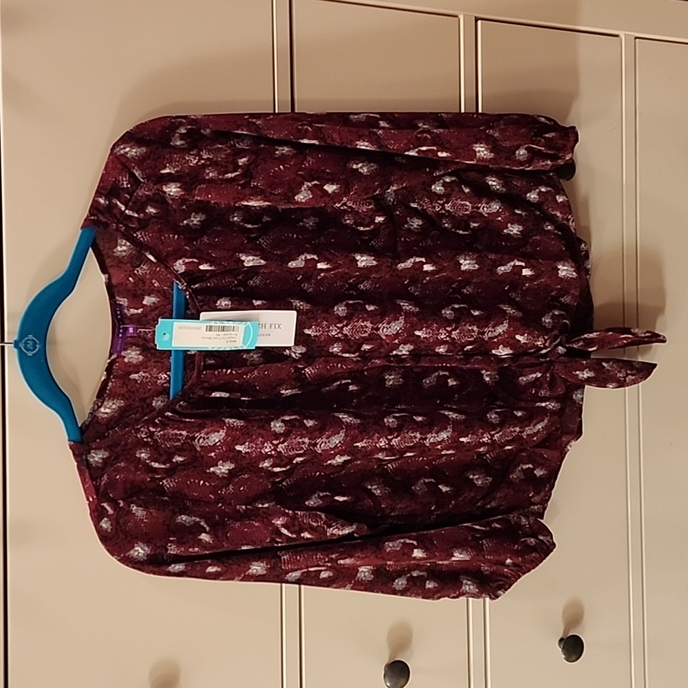 West Kei xs new with tags blouse stitchfix.  Burgundy, black and gray.